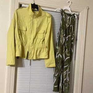 NWOT NEW York and company blazer and blouse size large  medium GREEN CHAINPRINT